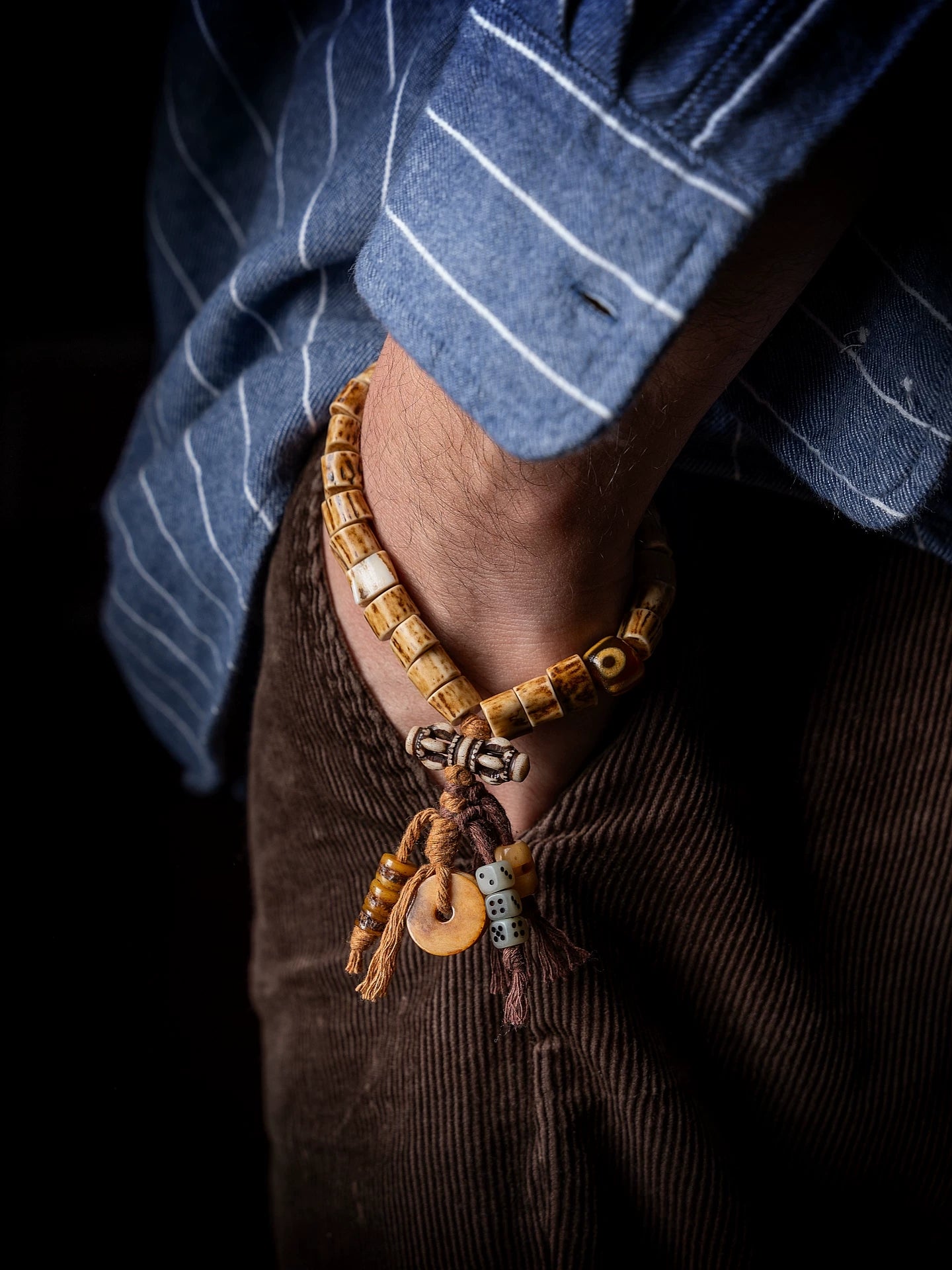 Handmade Tibetan Style Braided Rope Single Circle Bracelet Natural Antler Tip Yak Bone Ethnic Tibetan Cultural Jewelry for Daily Wear and Collection