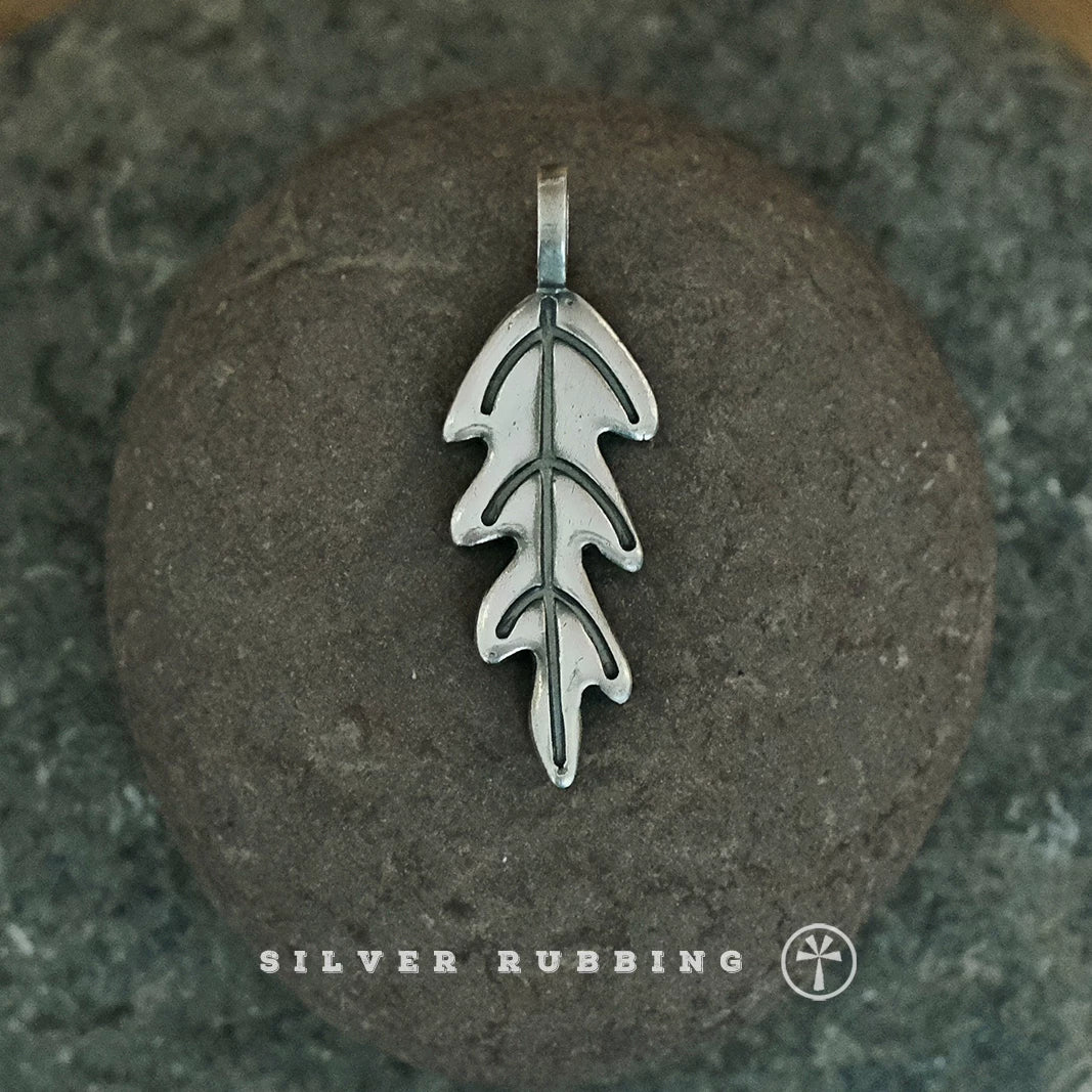 Original Handmade 999 Pure Silver Oak Leaf Pendant Vintage Artistic Silver Necklace Independent Original Design Retro Literary Jewelry for Women