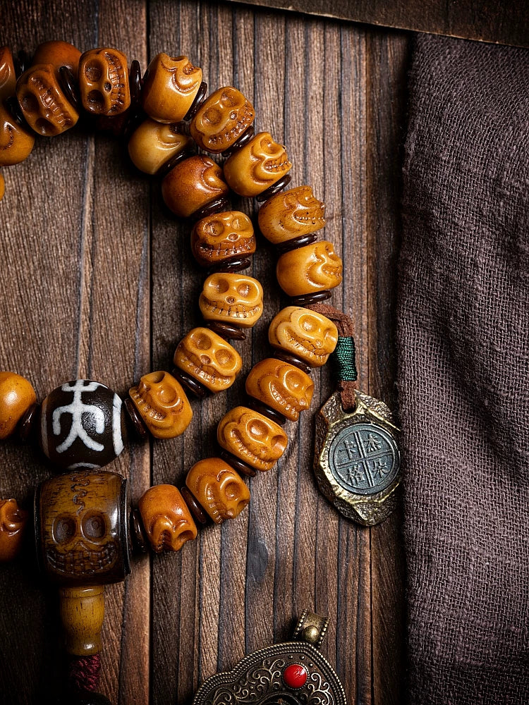 Tibet naturlig yakknogle mala-perlearmbånd vintage håndskåret kranium Mahakala flerlags armbånd håndlavede tibetanske etniske meditationsbedeperler smykker til mænd og kvinder