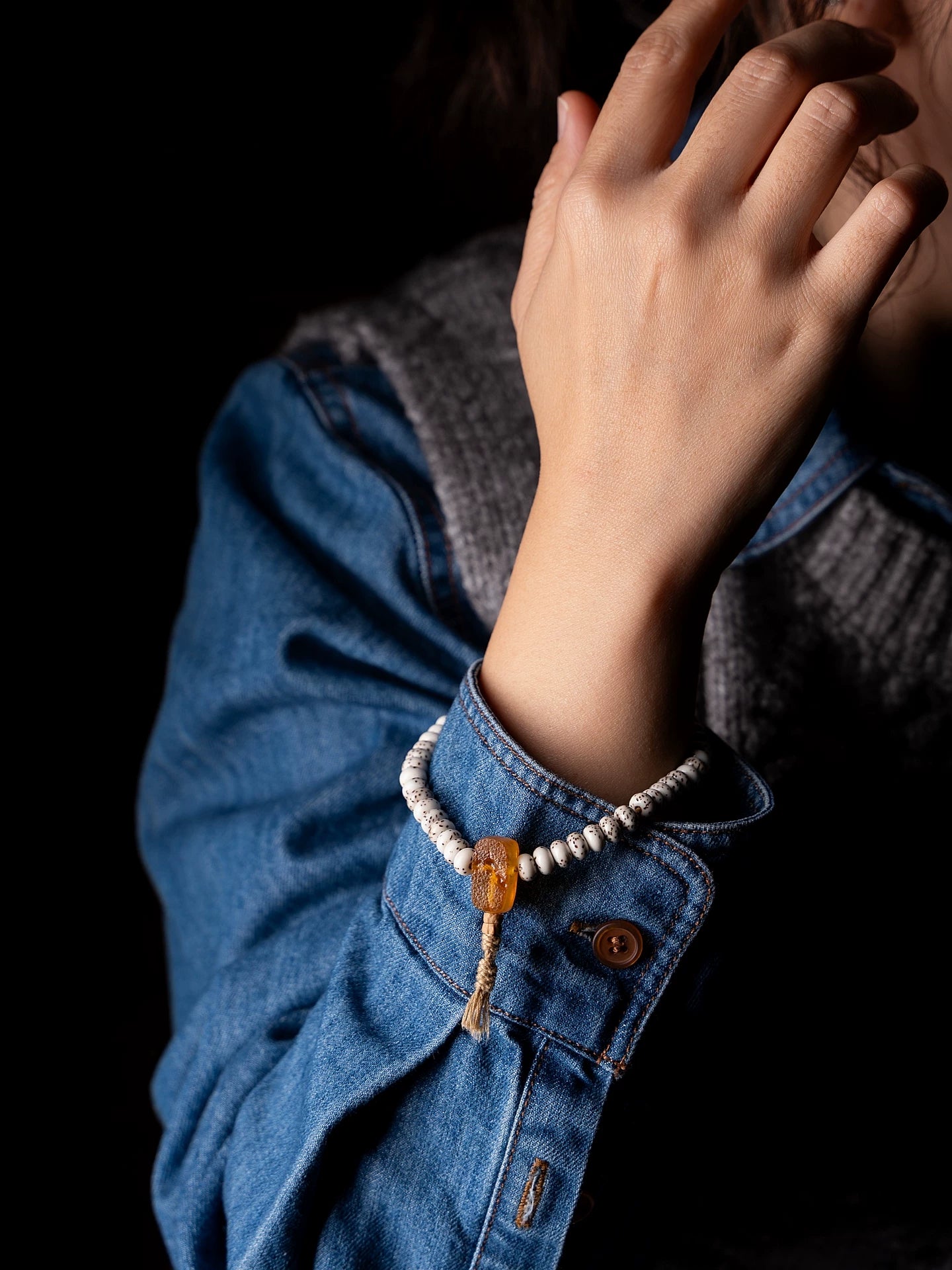 Miniature Star-Moon Bodhi Bracelet Single Loop Large Blank Space Sandalwood Beads Wrist Bracelet Handcrafted Natural Buddhist Prayer Mala Beads Mini Star-Moon Bodhi Single Circle Bracelet for Daily Wear Meditation