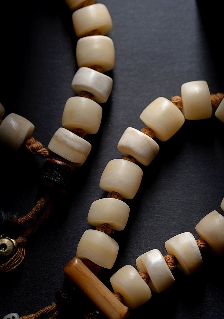 Natural Primitive Tibetan Style Yak Bone Prayer Beads Single Loop Wrist Bracelet for Men Authentic Tibetan Yak Bone Buddhist Meditation Beads Bracelet