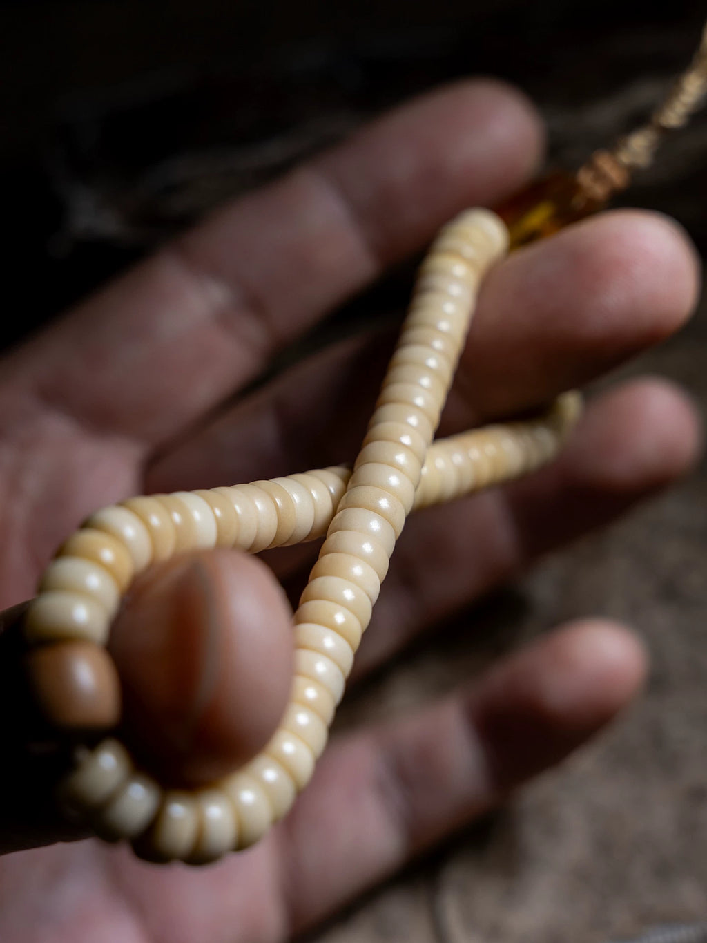 Natural Aged Bodhi Root Bracelet Single Loop Wristband Small Size Handheld Bodhi Bracelet Natural Aged Bodhi Hand Chain For Daily Wear Meditation Jewelry