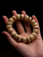 Tibetan Style Yak Bone Mala Beads Bracelet Irregular Shape Single Strand Hand String for Men and Women Tibetan Yak Bone Prayer Beads Bracelet for Hand Polishing Meditation Jewelry